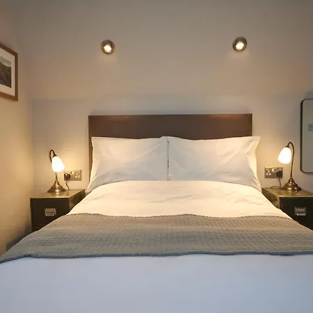 Black Lion Inn-2
